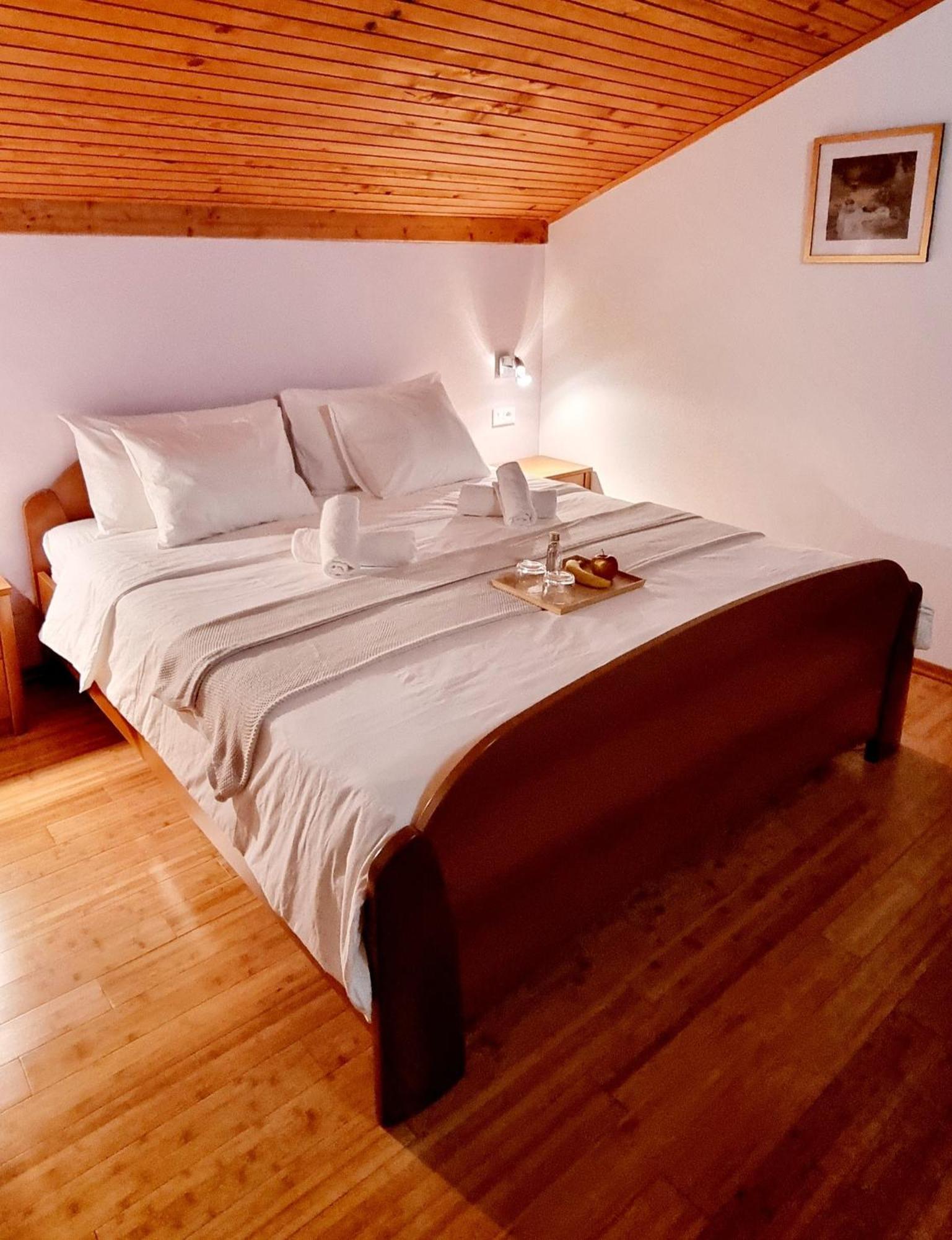 Nadija Rooms Funtana Exteriör bild